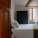 La Perroya