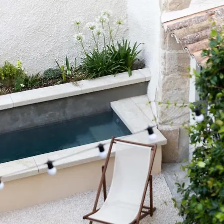La Perroya Guest house *