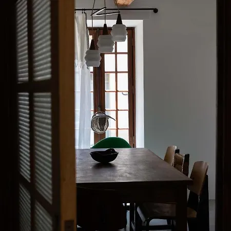 La Perroya Guest house Visan