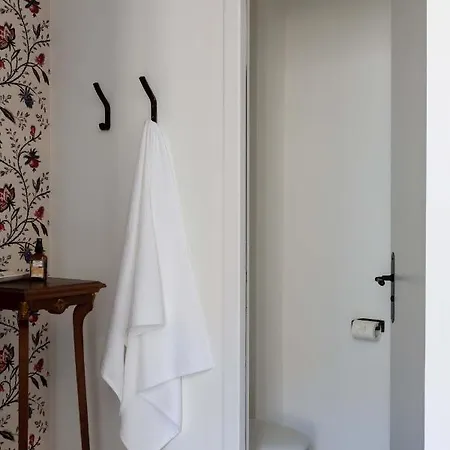 La Perroya Guest house