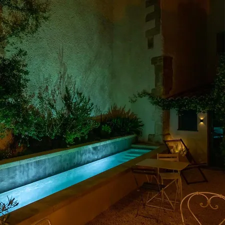 La Perroya Guest house